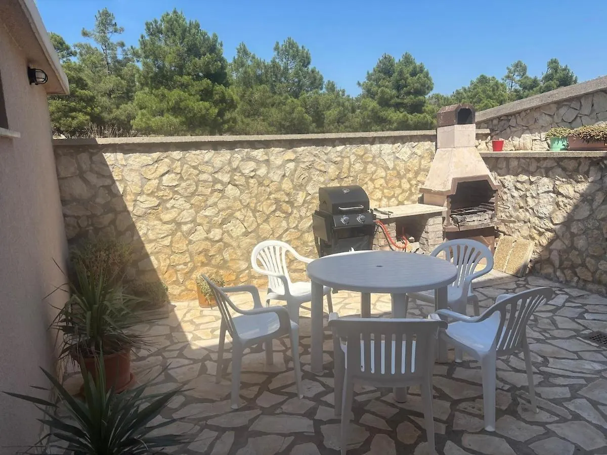 別荘 Domattina Apartments Vlasici, Pag